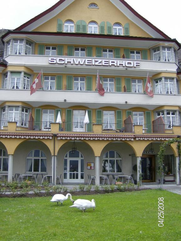 Hotel Schweizerhof Веггис Экстерьер фото