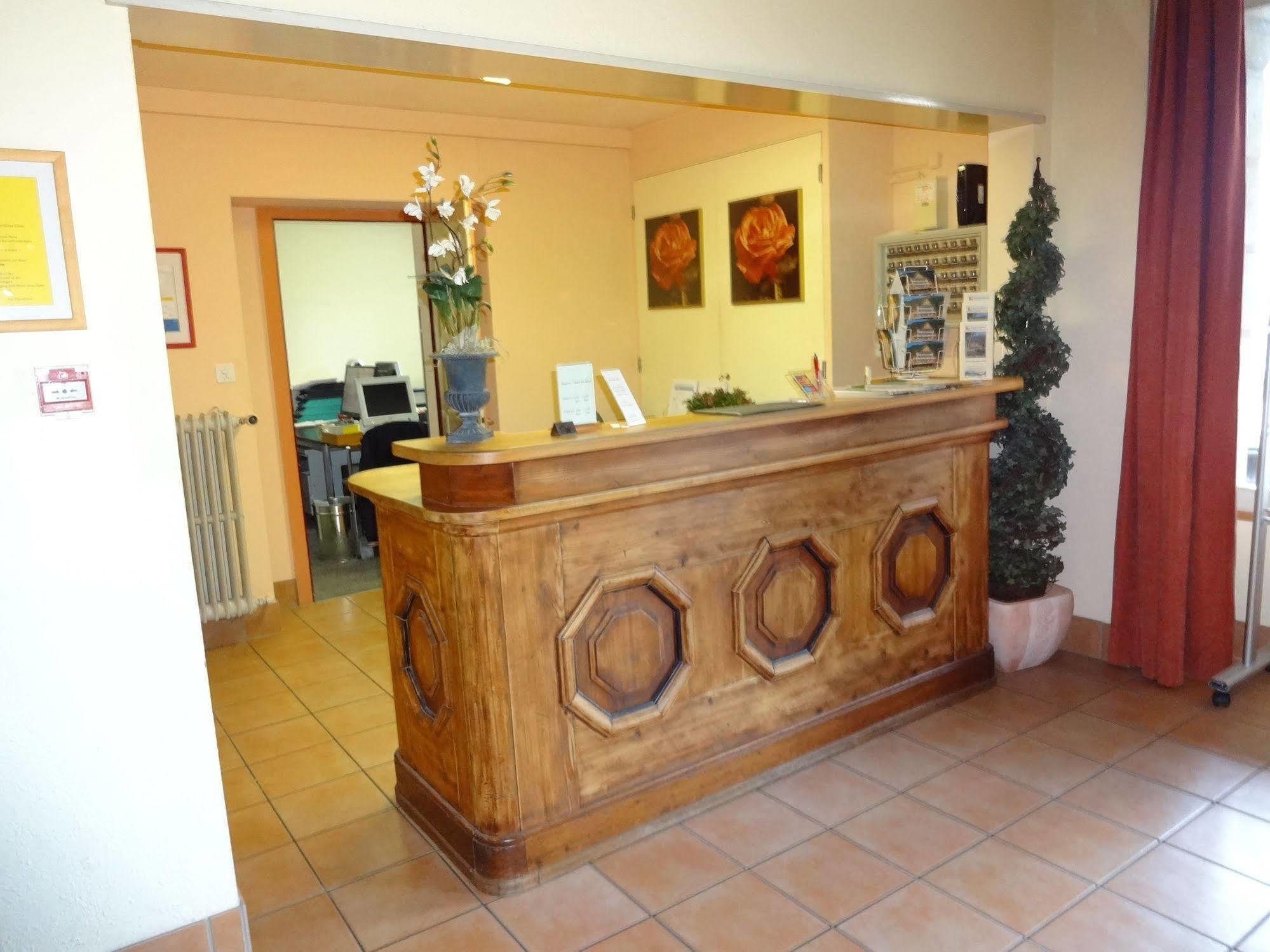 Hotel Schweizerhof Веггис Экстерьер фото